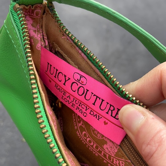 Vintage Juicy Couture Y2K Apple Green Leather shoulder bag baguette purse charms - Picture 12 of 15